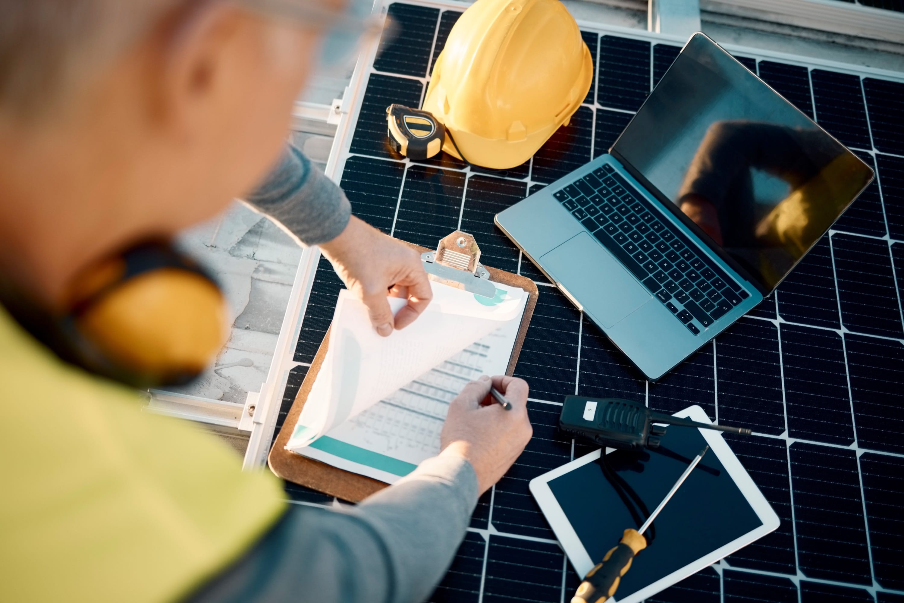 Ingenieur dokumentiert Solarmodul